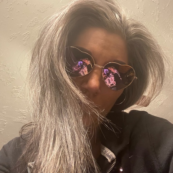 Betsey Johnson ombré aviator sunglasses - Picture 10 of 10